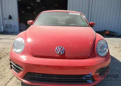 2019 Volkswagen Beetle S z USA, uszkodzony, nr VIN 3VWFD7AT9KM718059